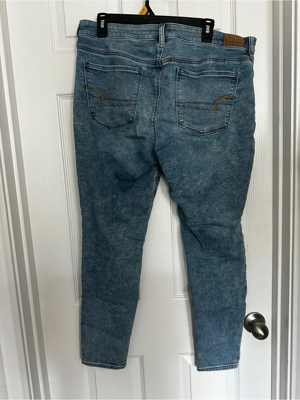 American Eagle Outfitters Light Wash Skinny Jeans